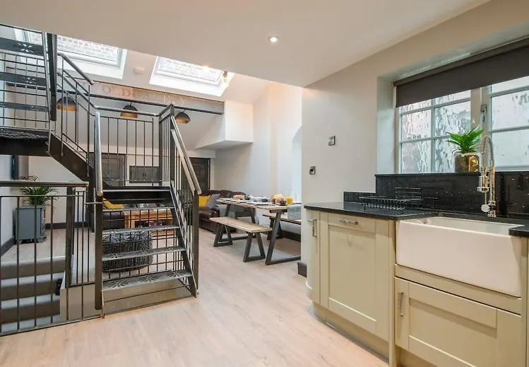 89A Church Street - Luxury Two Bed Apartment With Roof Terrace Whitby 0*,